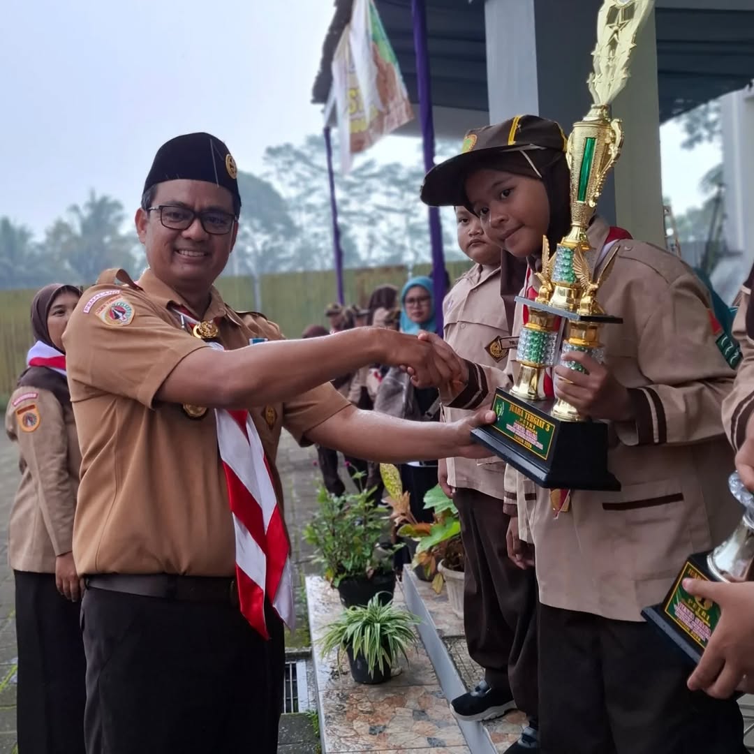 Juara Tergiat 3 Putri Pesta Siaga Kwartir Ranting Moga